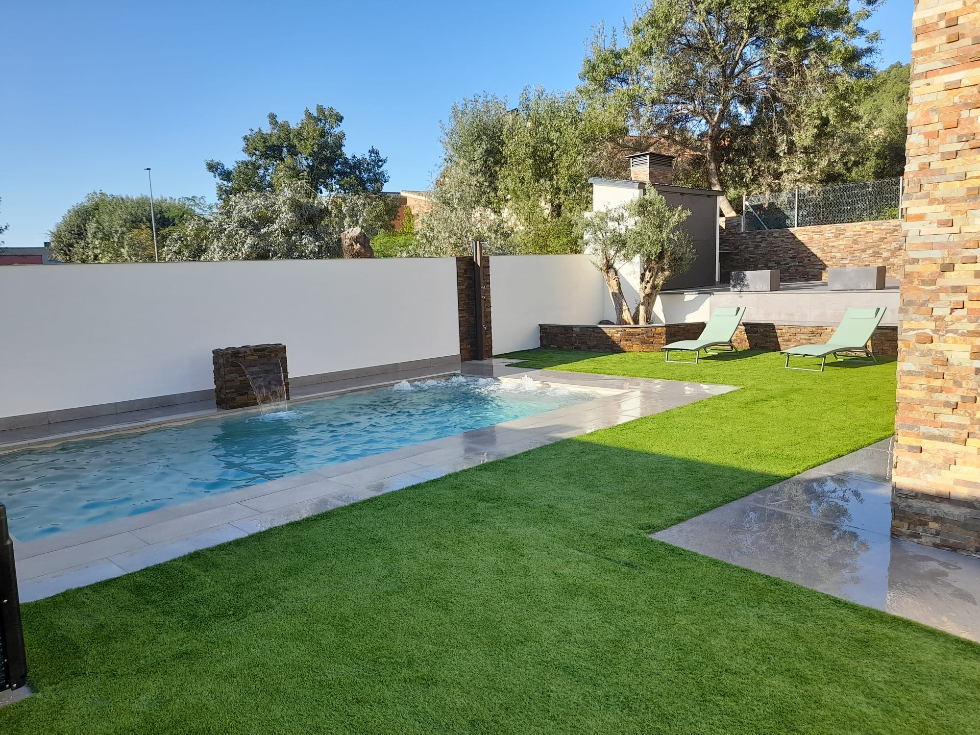 Construccion-Piscina-Revestimiento-Porcelanico-10-06-20-56-01 3