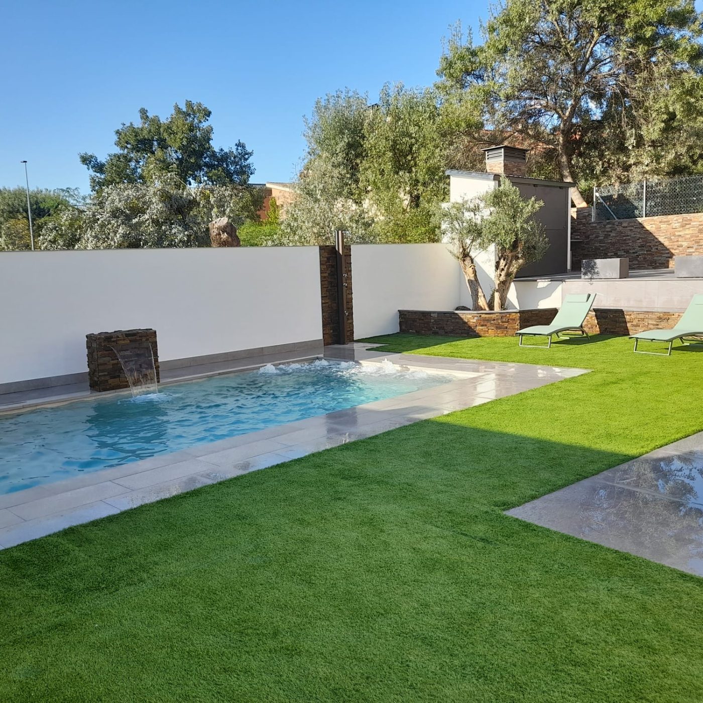 Construccion-Piscina-Revestimiento-Porcelanico-10-06-20-56-01 3